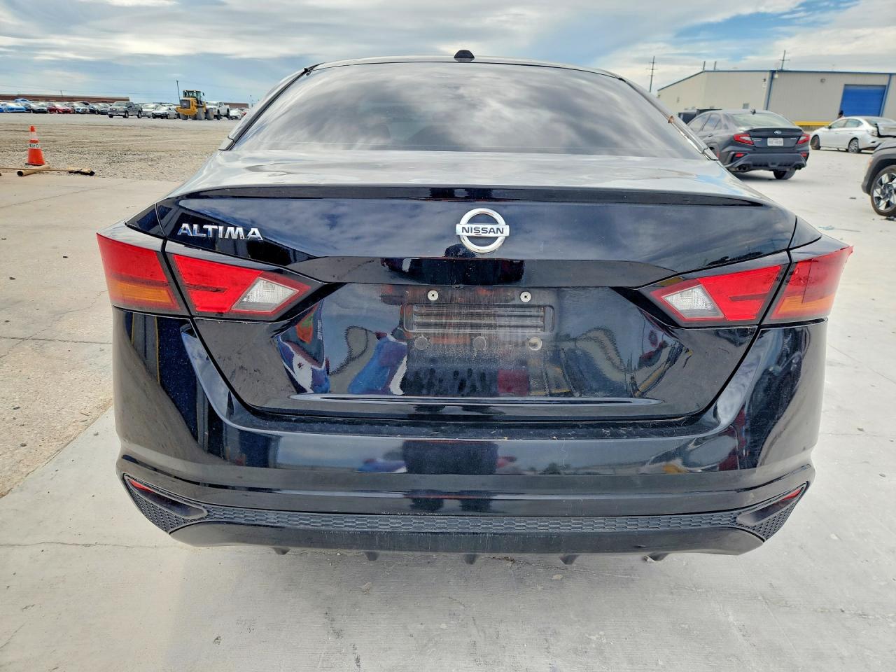 Nissan Altima S