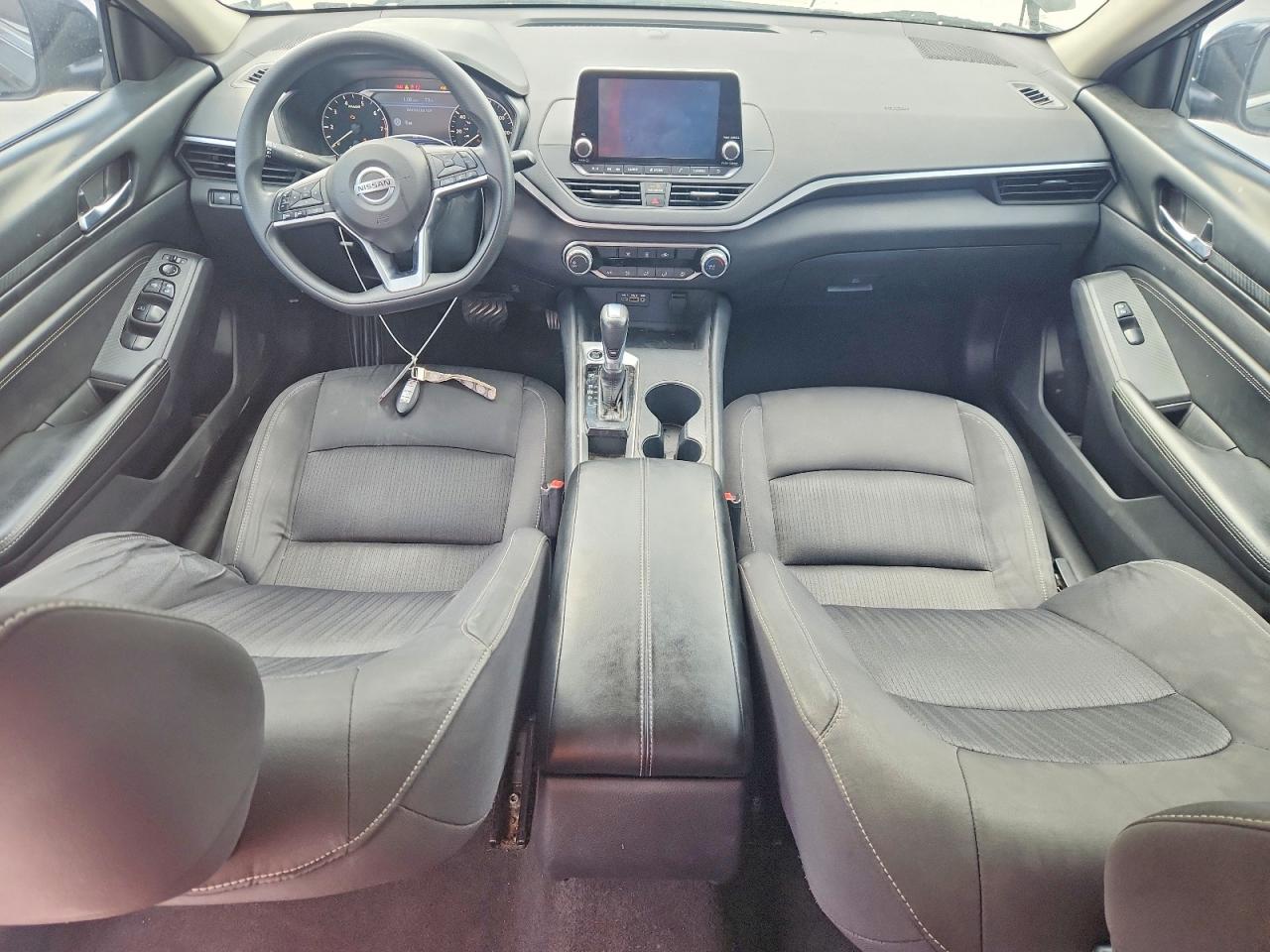 Nissan Altima S