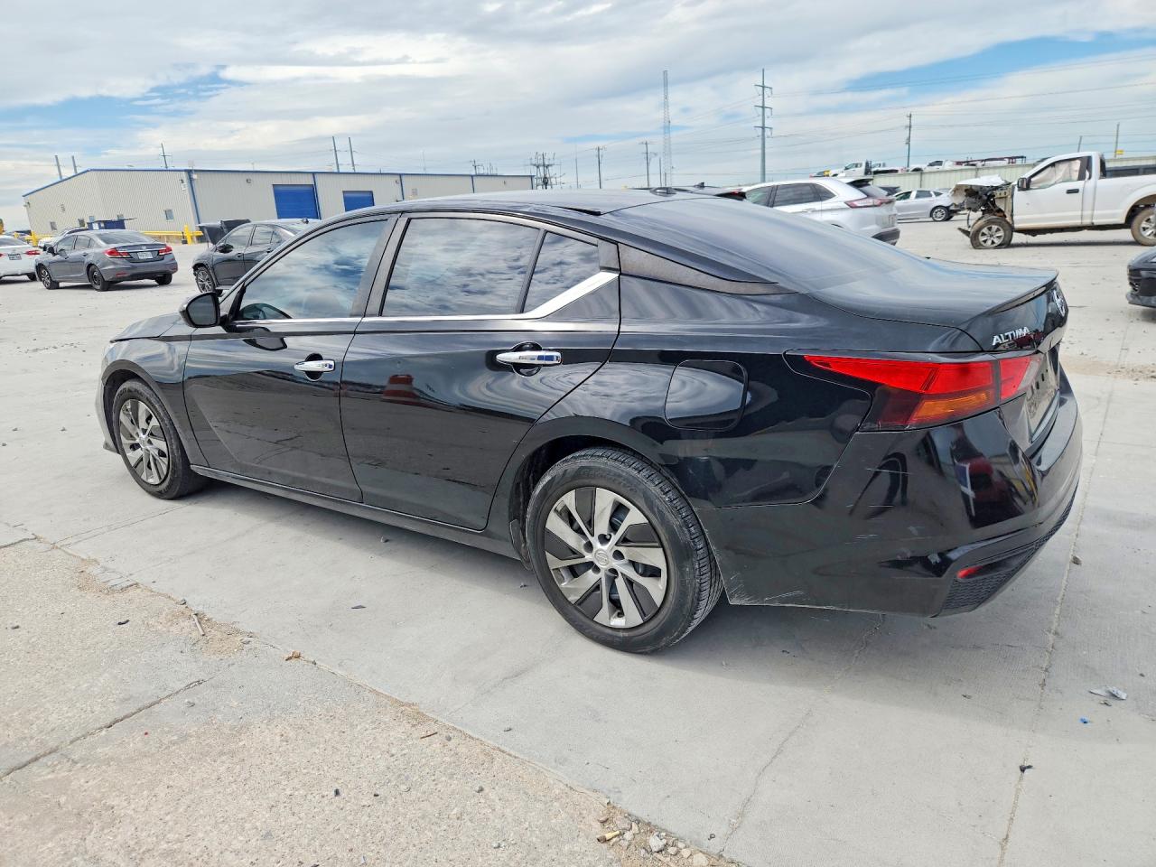 Nissan Altima S