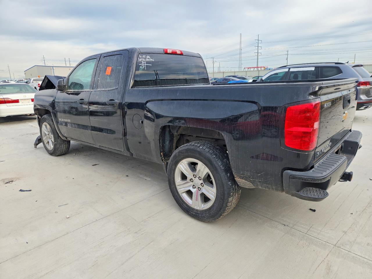 Chevrolet Silverado C1500 Custom