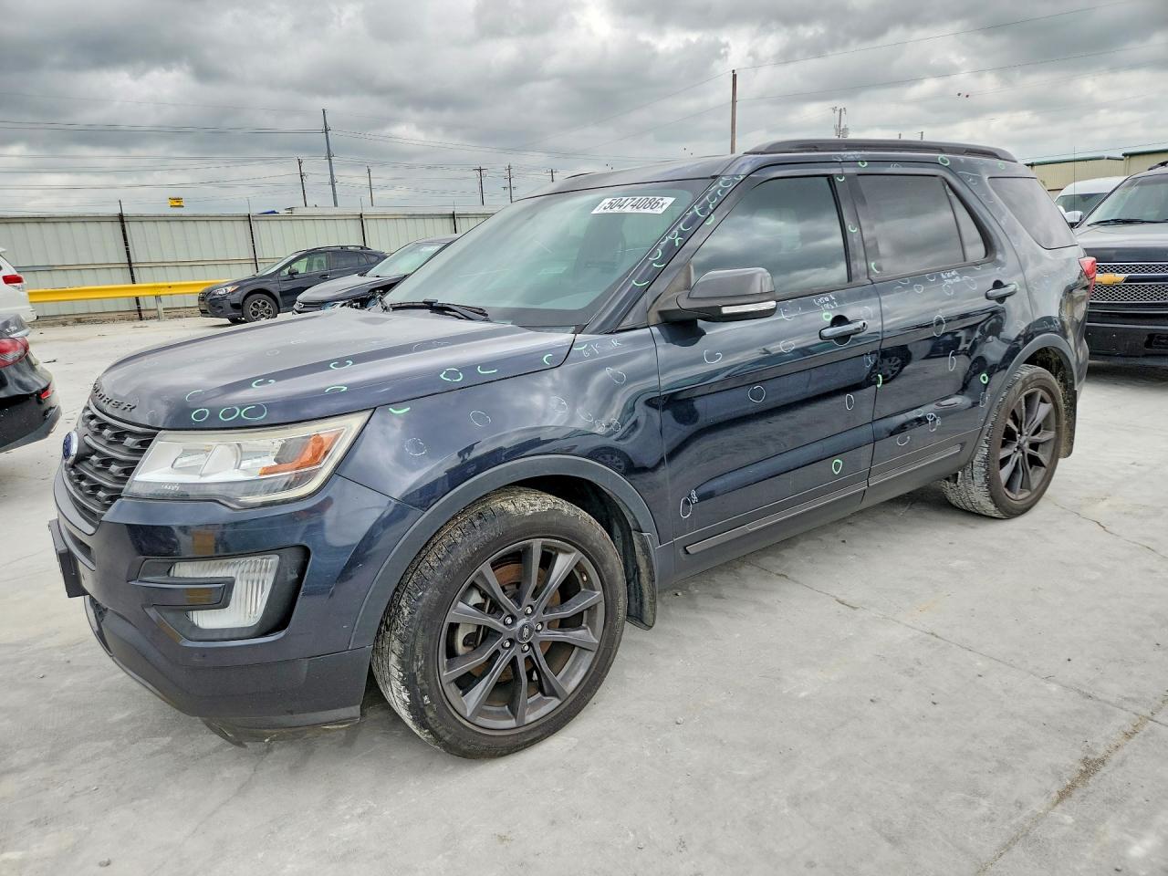 Salvage Ford Explorer Image