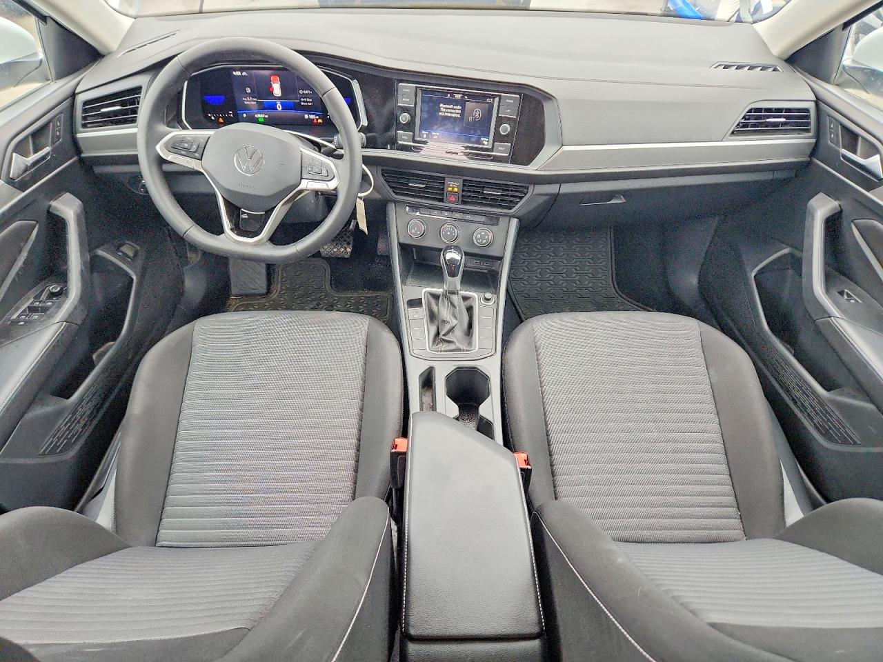 Volkswagen Jetta S
