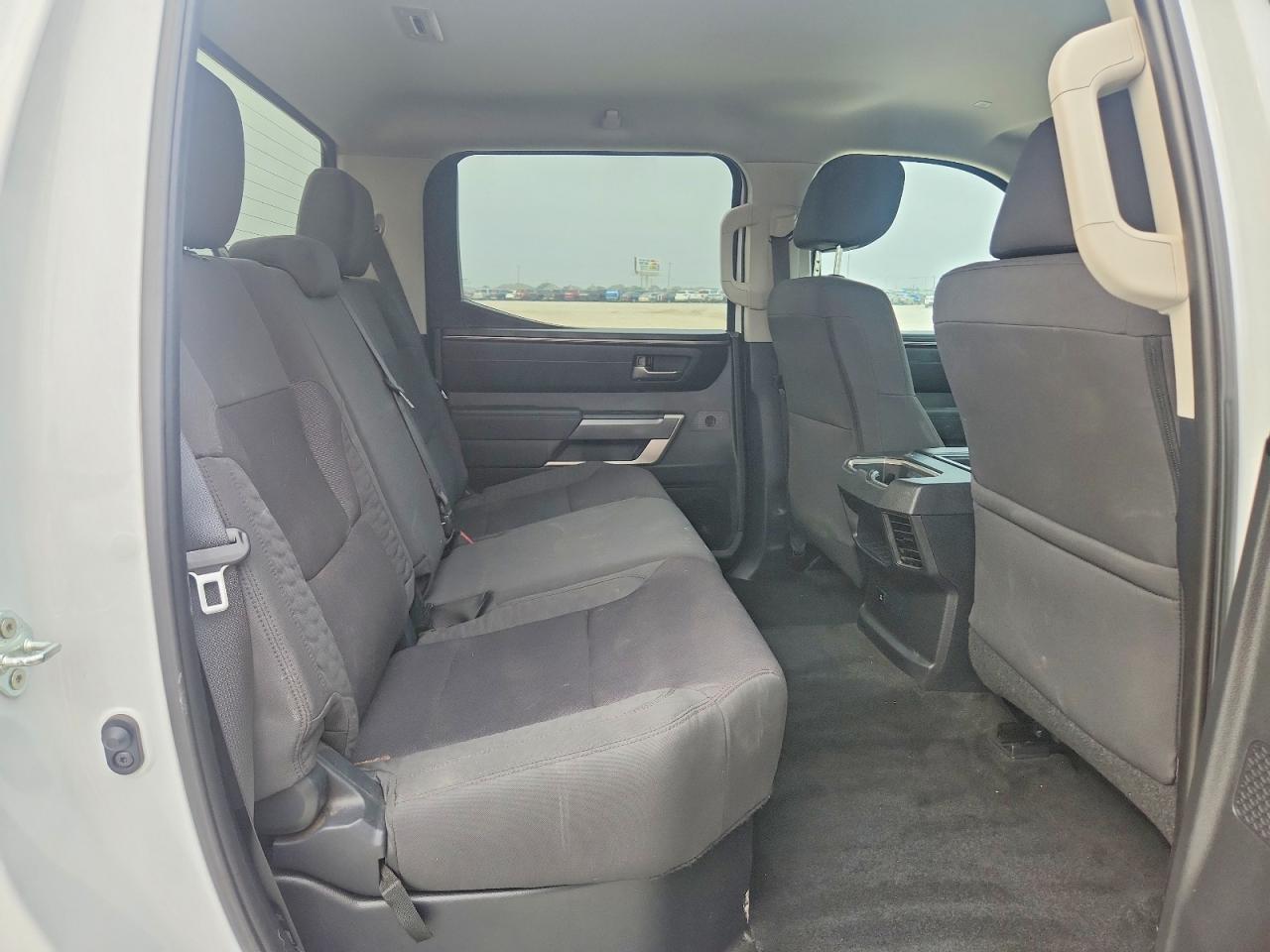 Toyota Tundra Sr5