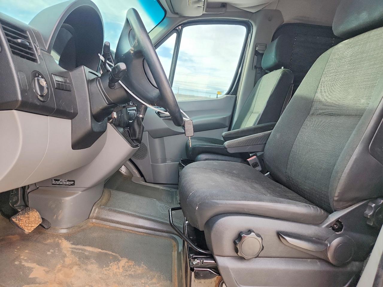 Mercedes-Benz Sprinter 2500