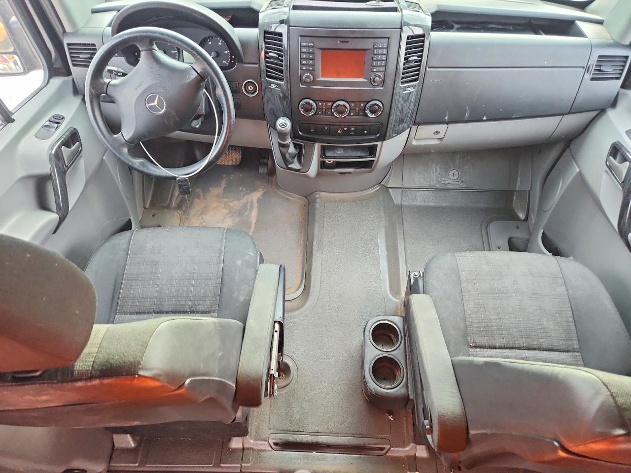 Mercedes-Benz Sprinter 2500