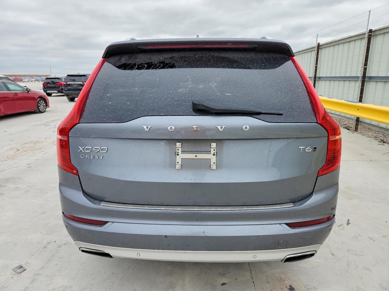 Volvo XC90 T6