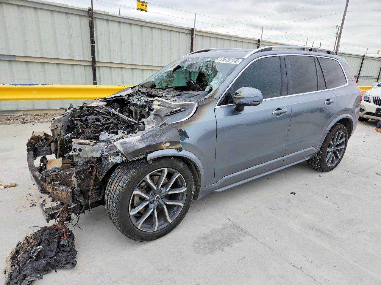 Salvage Volvo XC90 Image