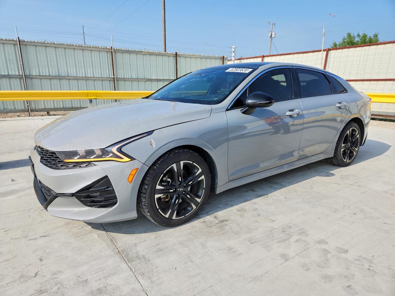 Salvage Kia K5 Image