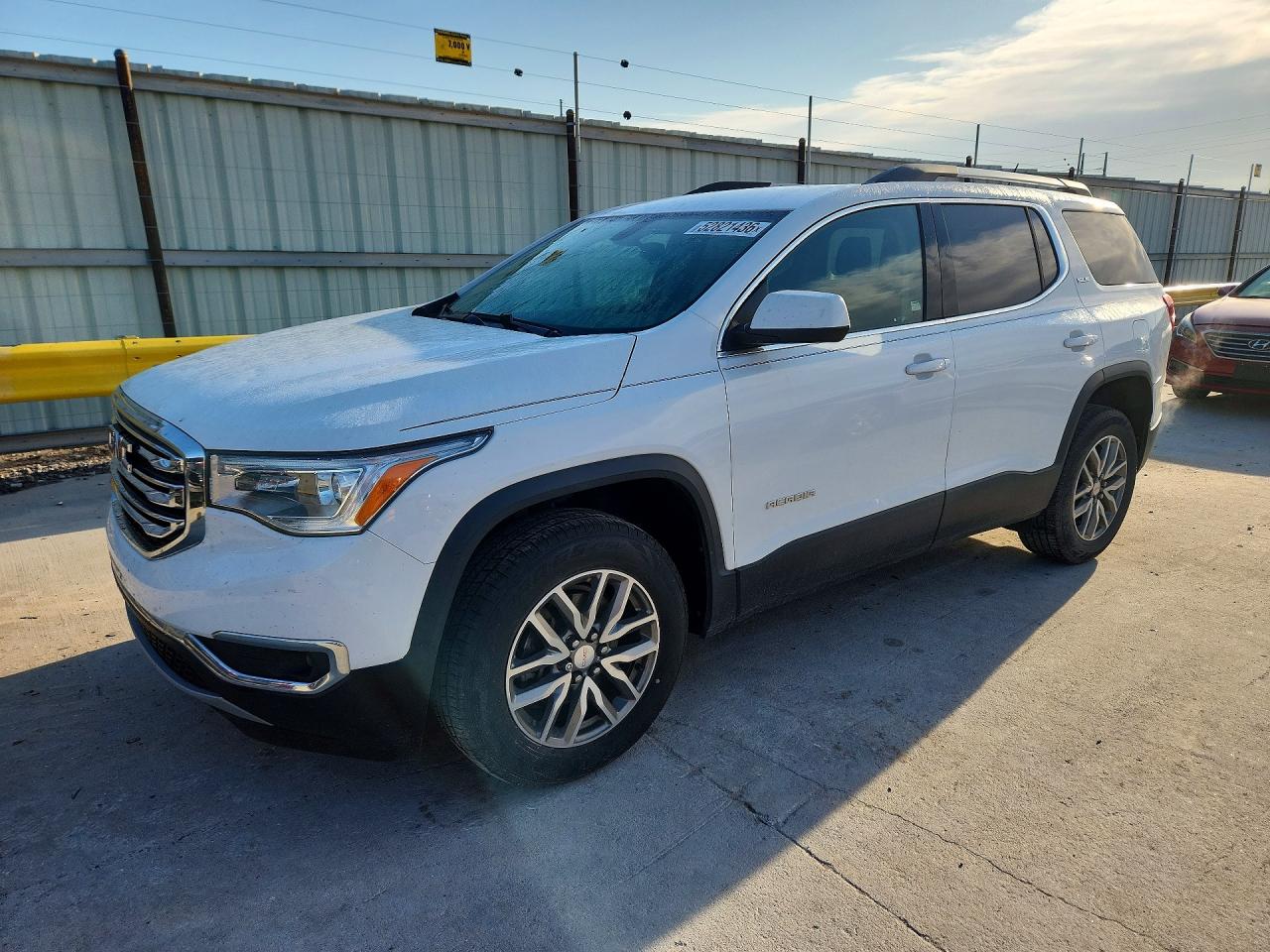 Salvage GMC Acadia Image