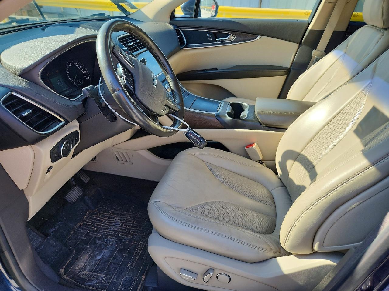 Lincoln MKX Select