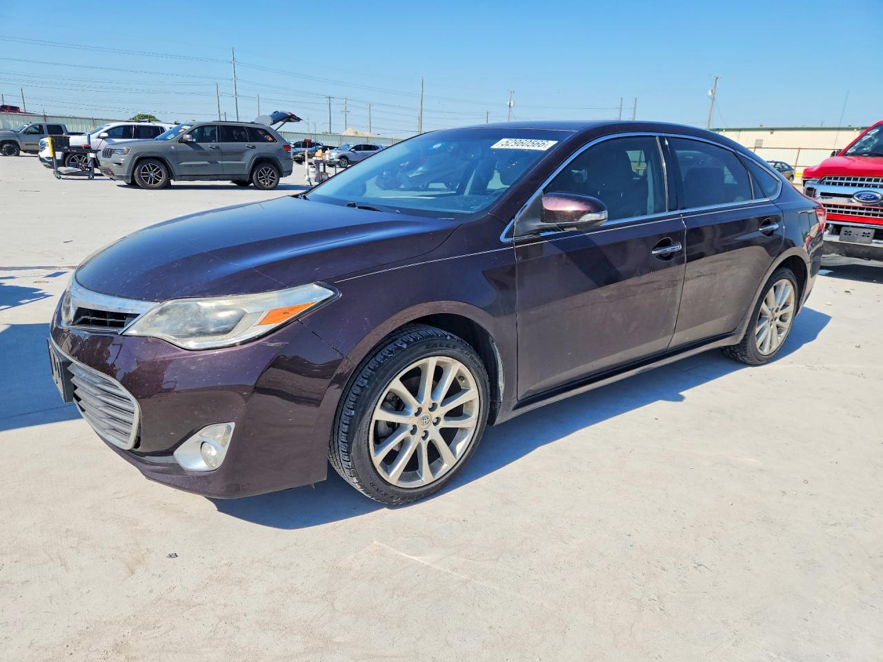 Salvage Toyota Avalon Image