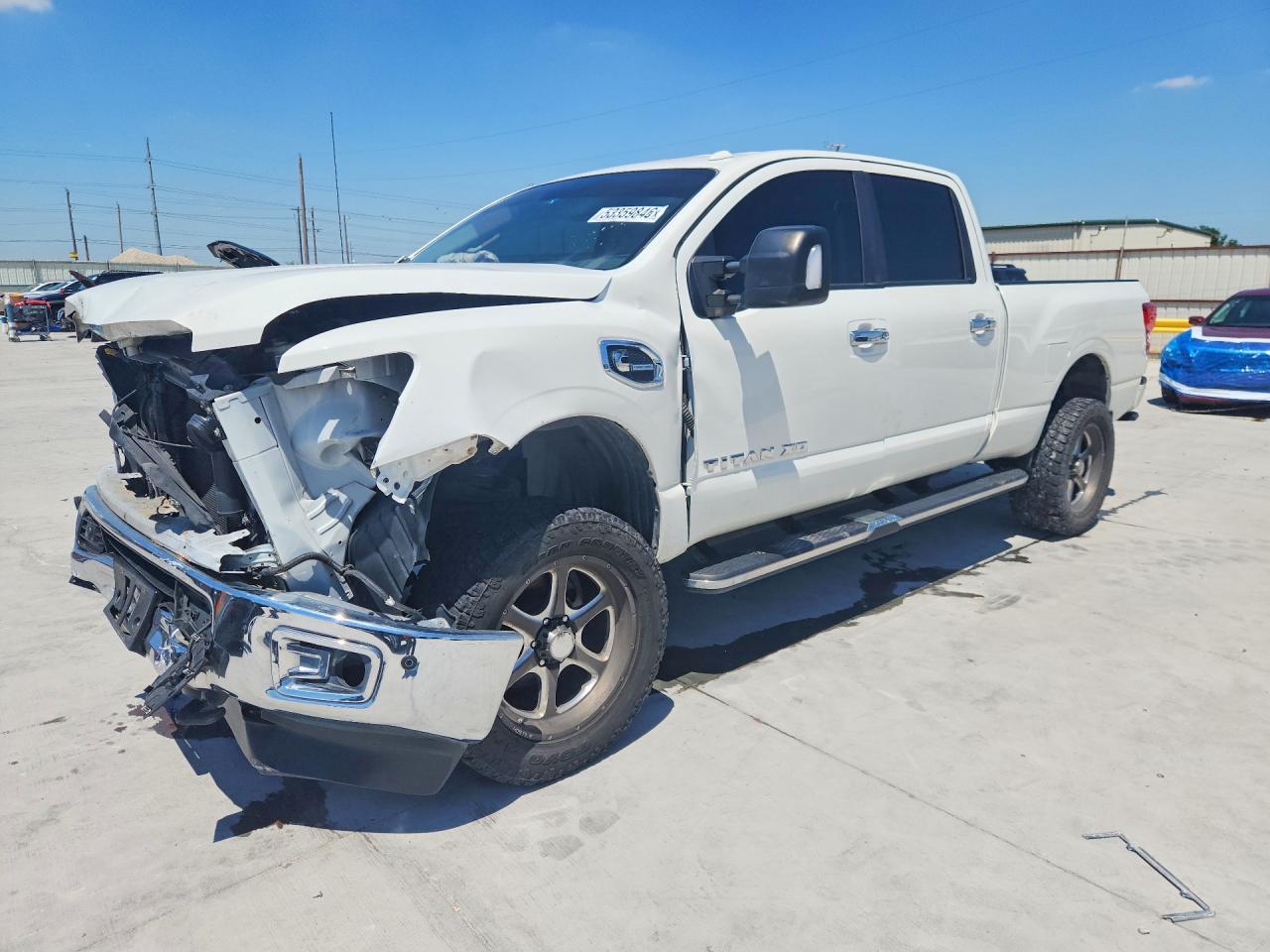 Salvage Nissan Titan Image