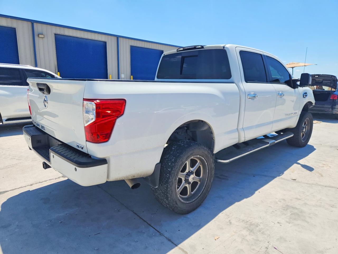 Nissan Titan S