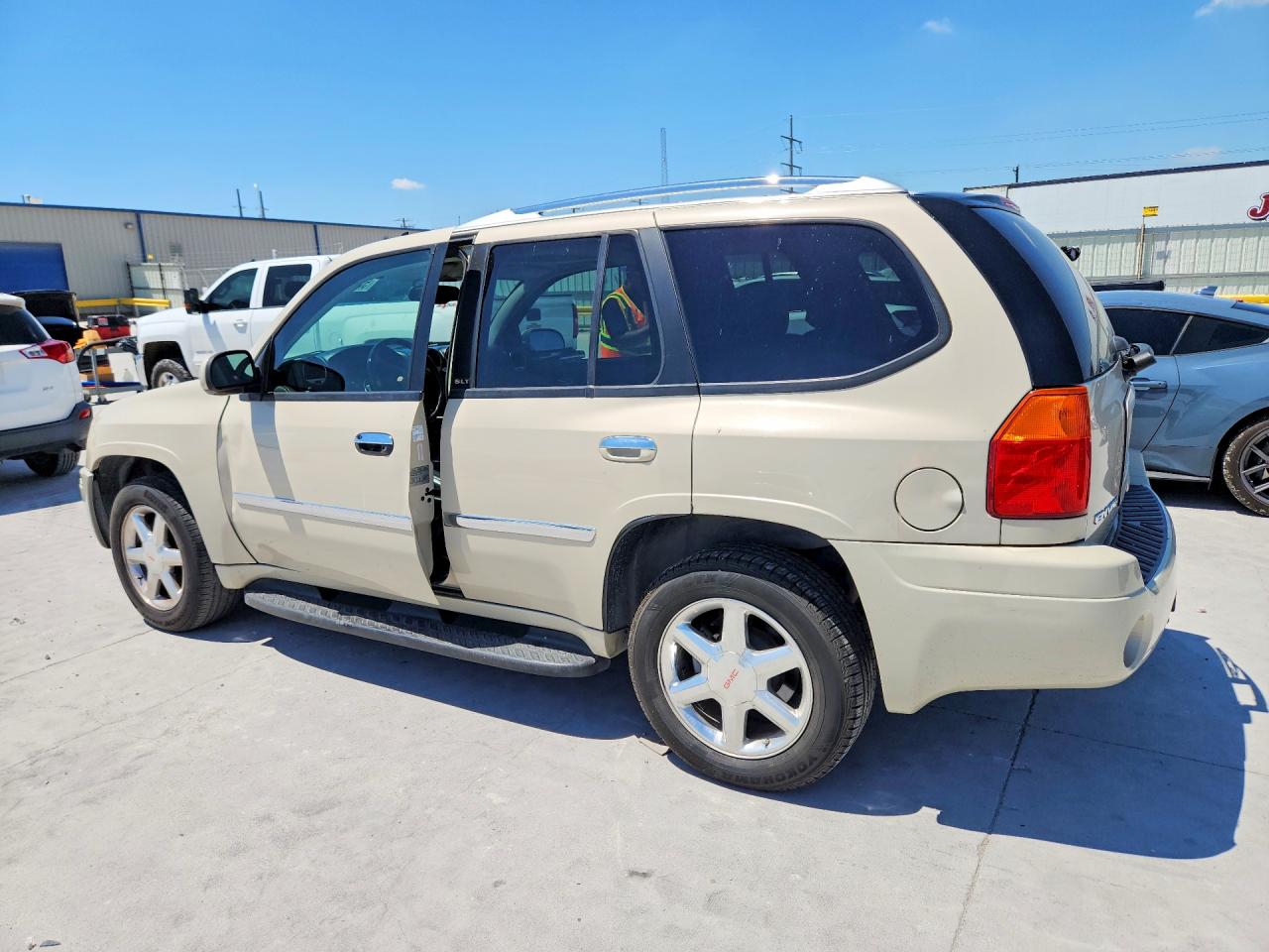 GMC Envoy Slt