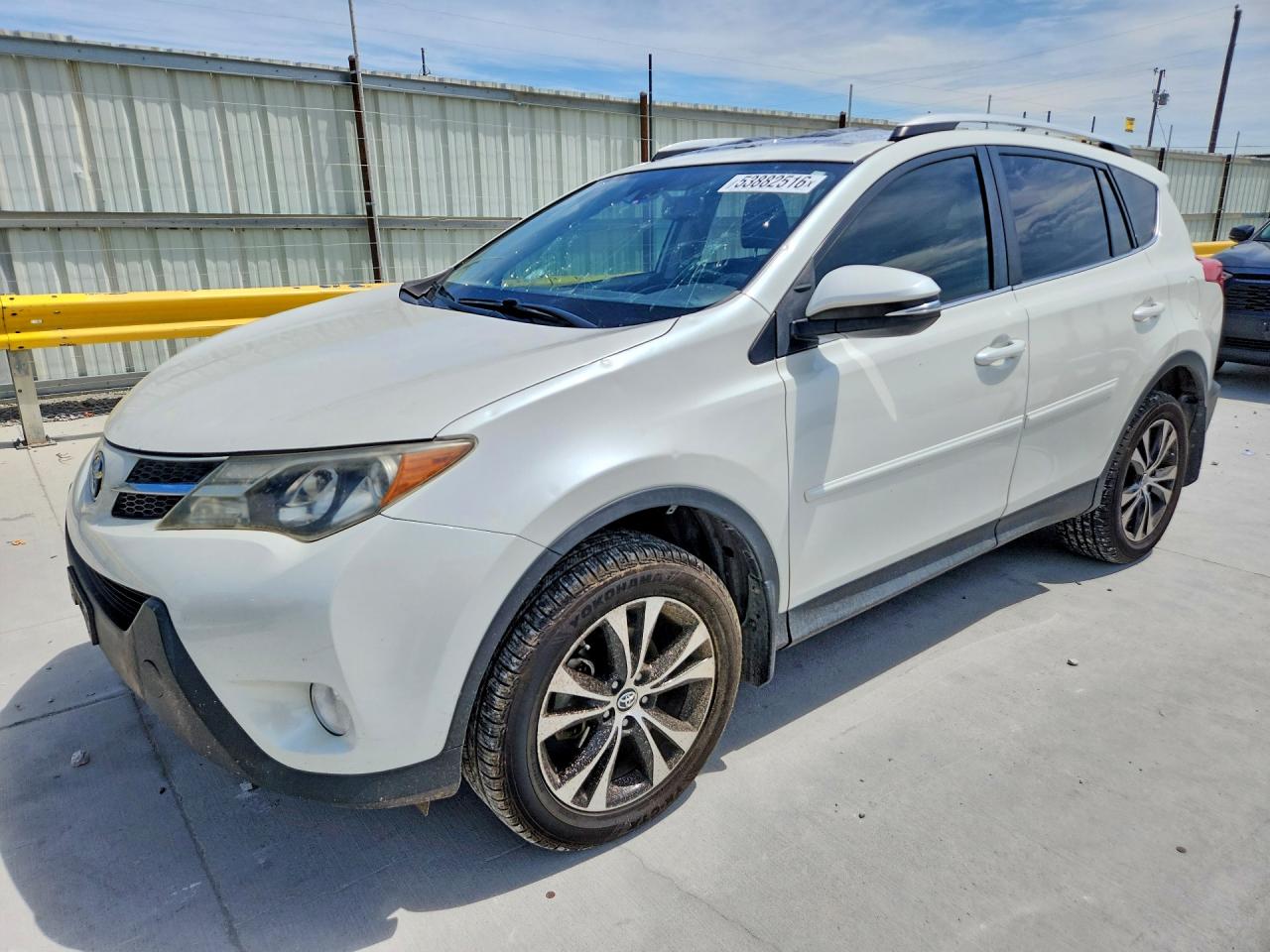 Salvage Toyota RAV4 Image