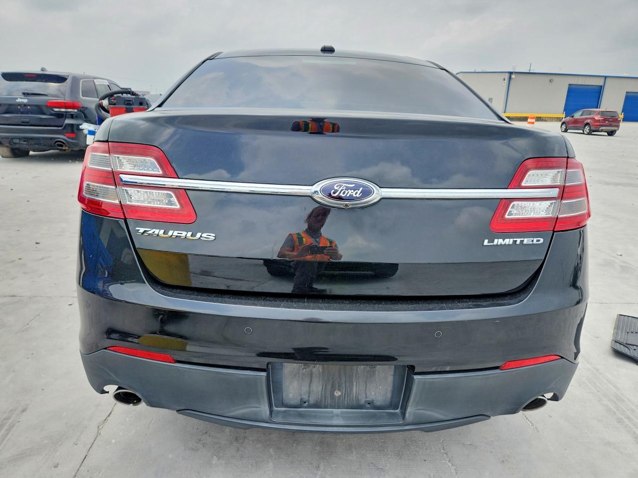 Ford Taurus Limited