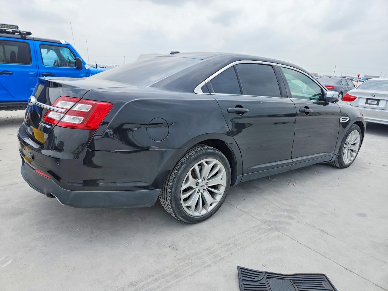 Ford Taurus Limited