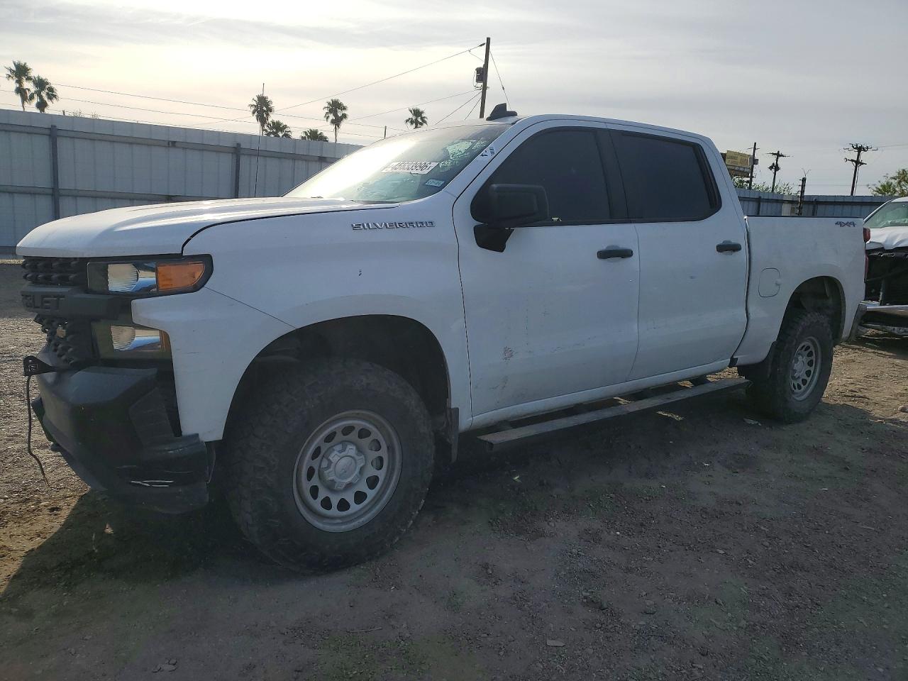 Salvage Chevrolet Silverado Ltd Image