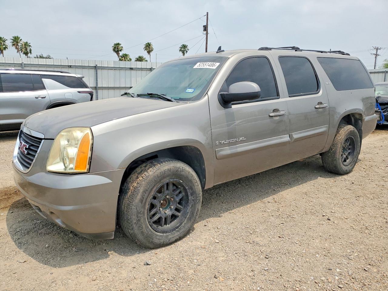 Salvage GMC Yukon Image