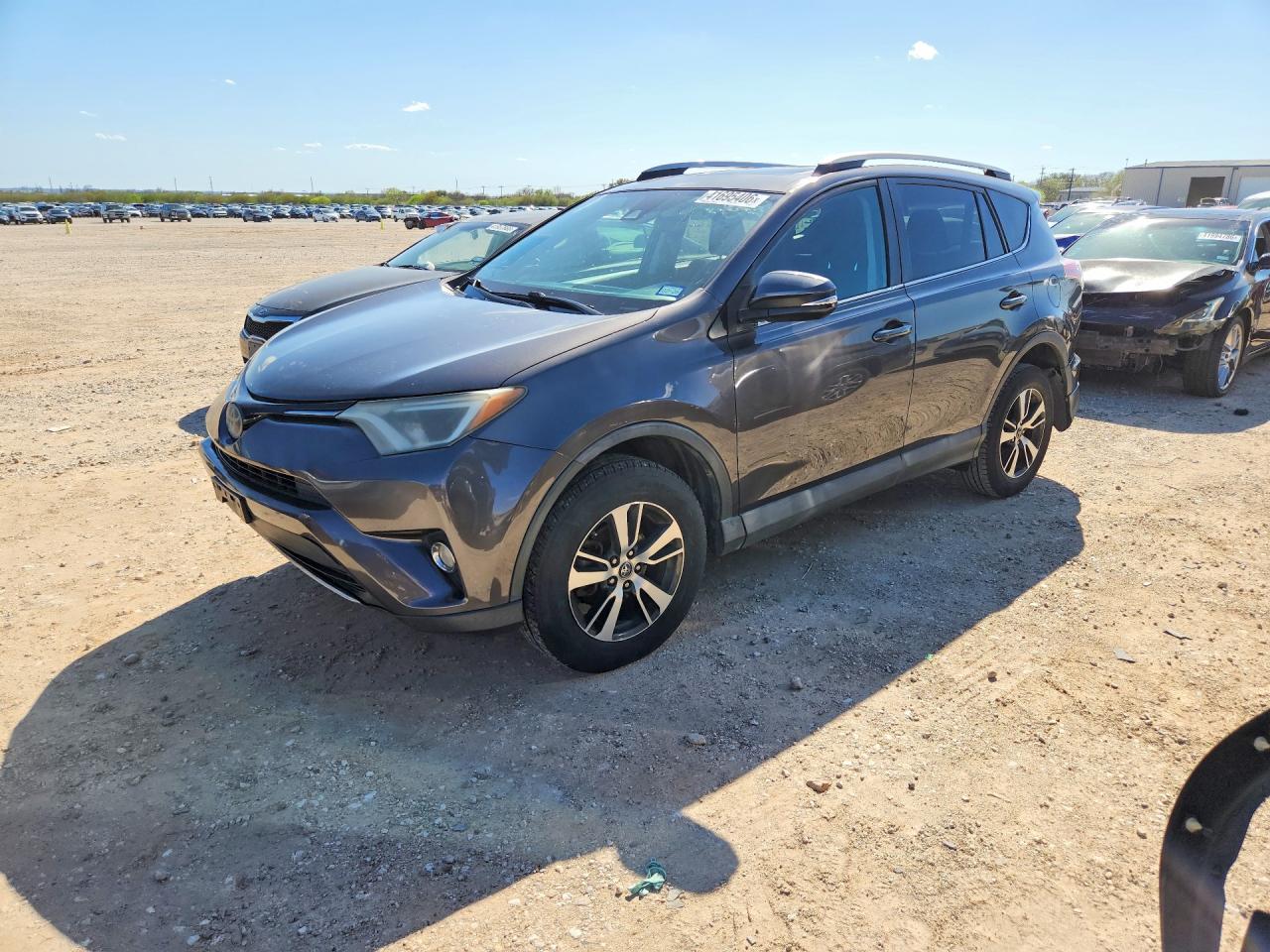 Salvage Toyota RAV4 Image