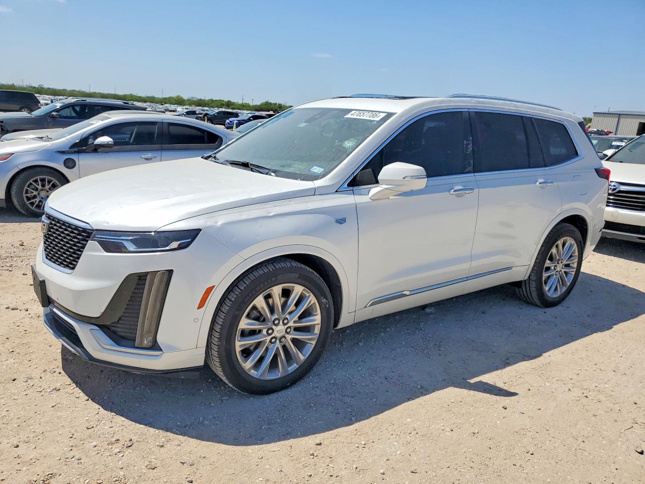 Salvage Cadillac XT6 Image