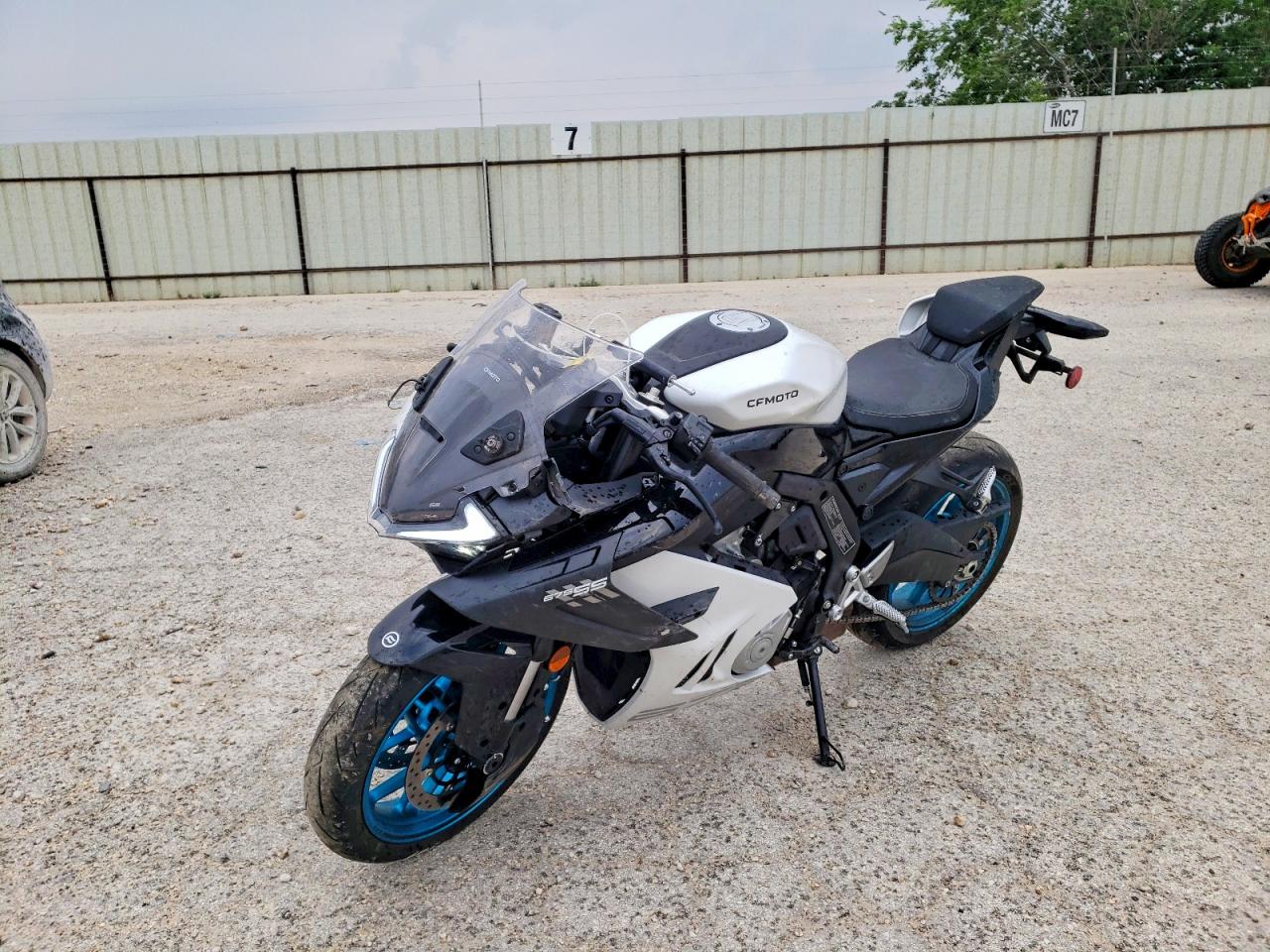 Cf Moto 675ss