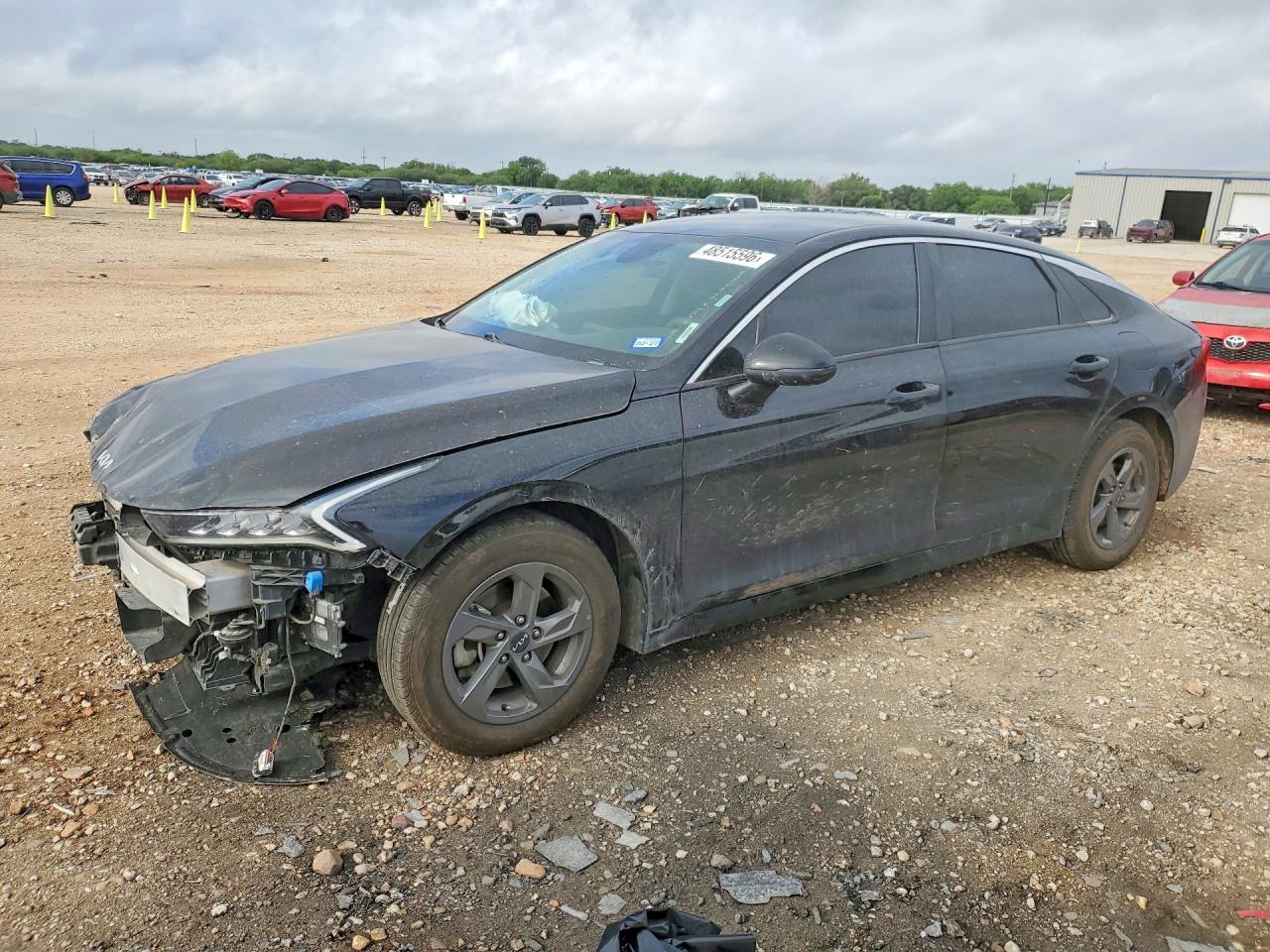 Salvage Kia K5 Image