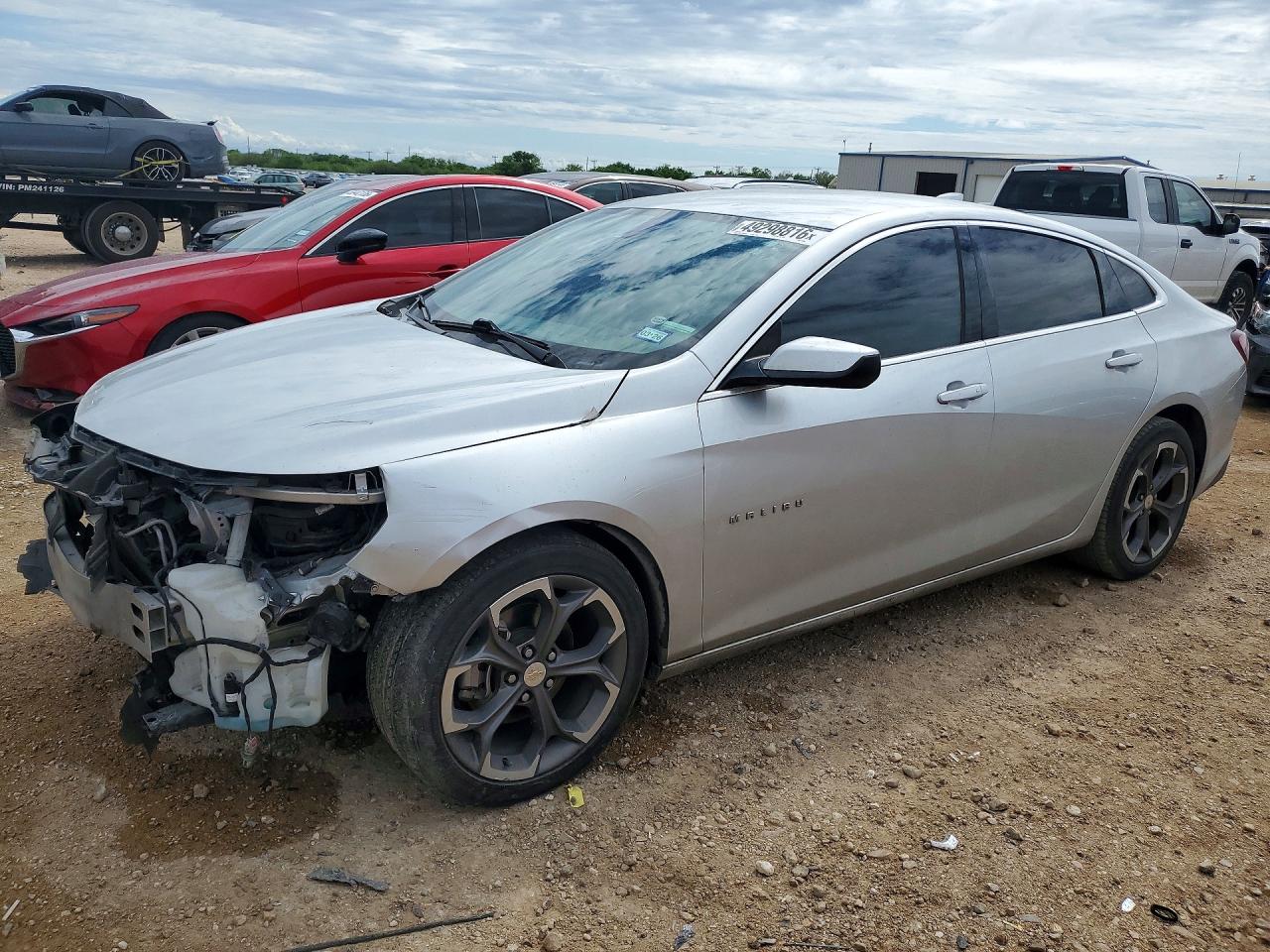 Salvage Chevrolet Malibu Image