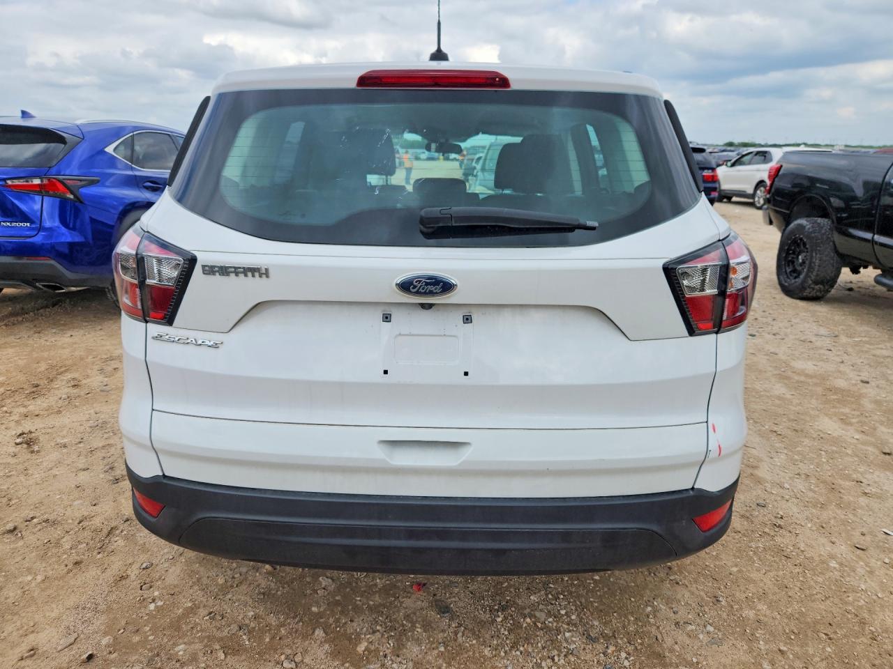 Ford Escape S