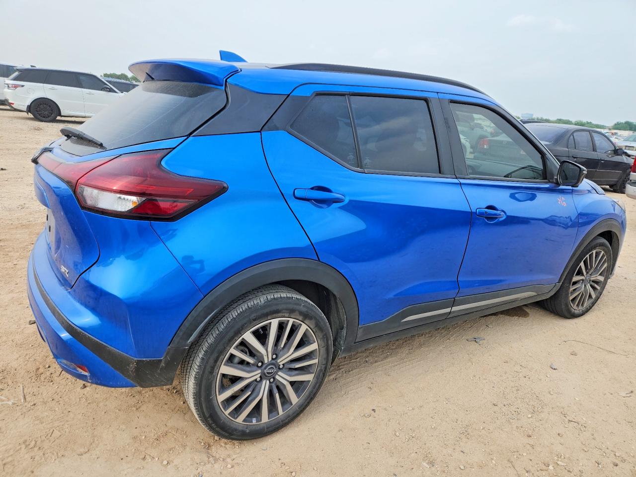 Nissan Kicks Sr