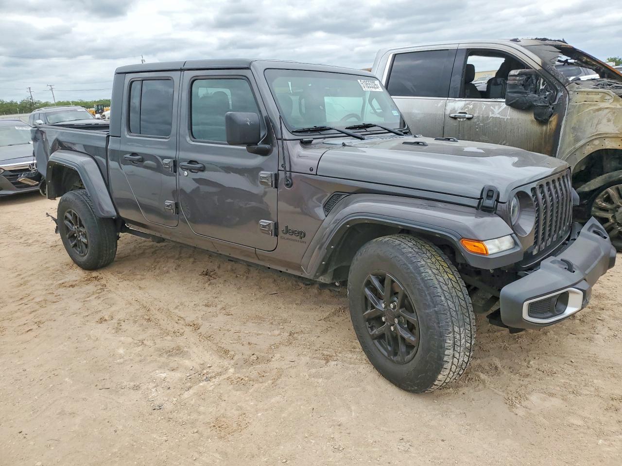 Jeep Gladiator Sport