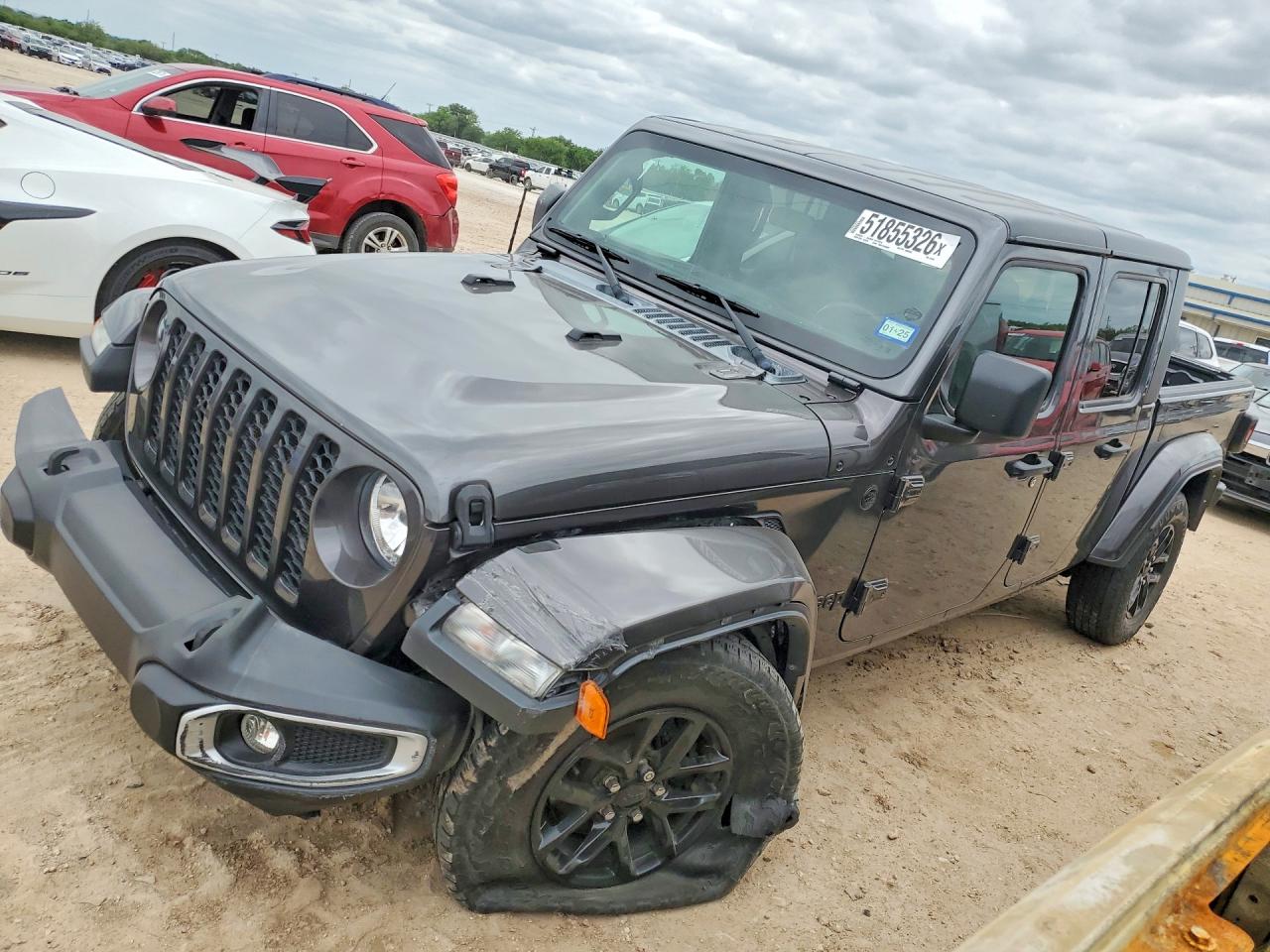 Salvage Jeep Gladiator Image
