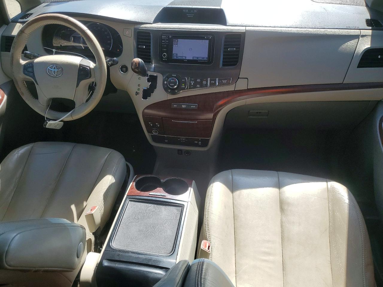 Toyota Sienna Xle 8-passenger