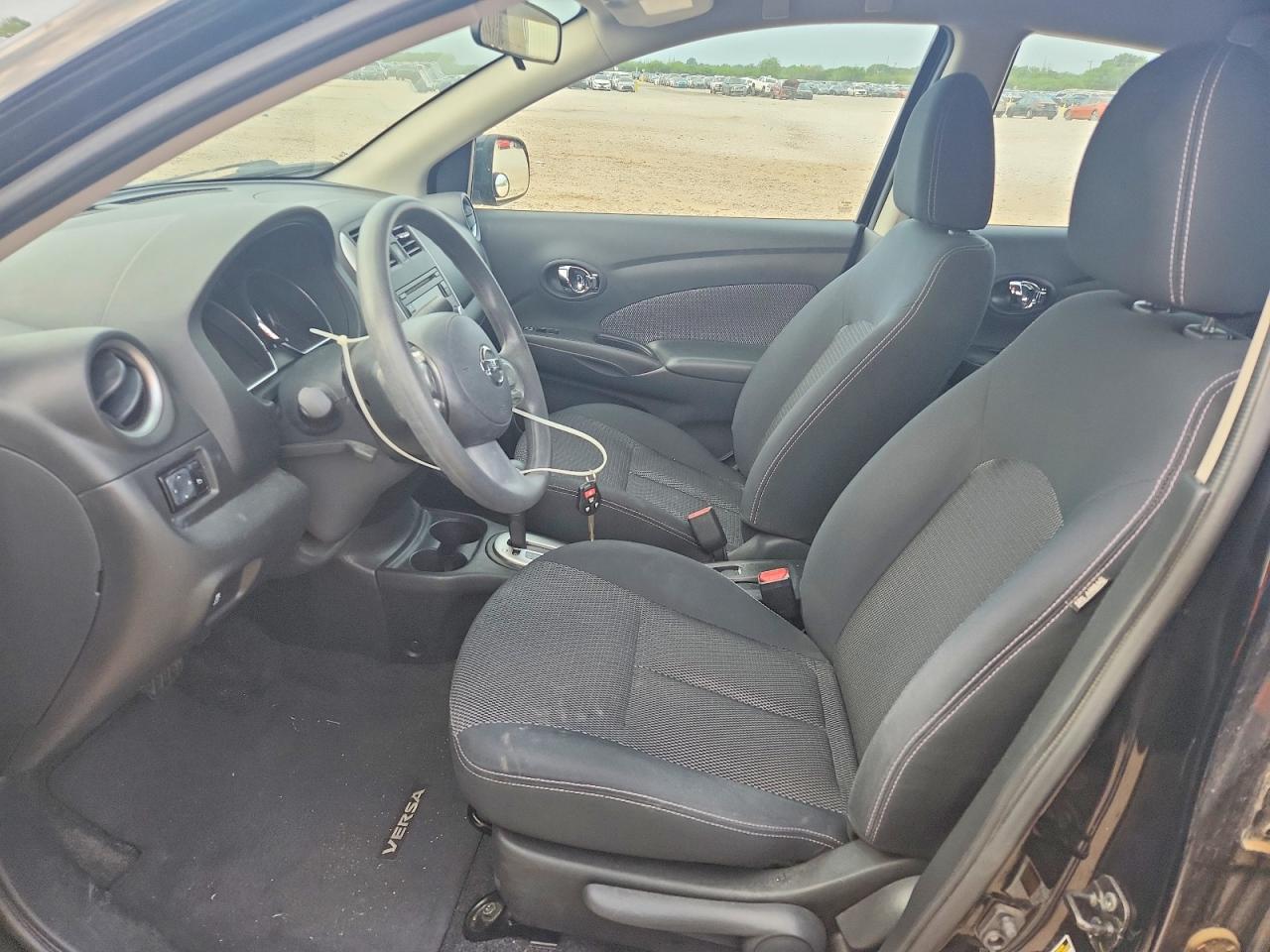 Nissan Versa 1.6 Sv