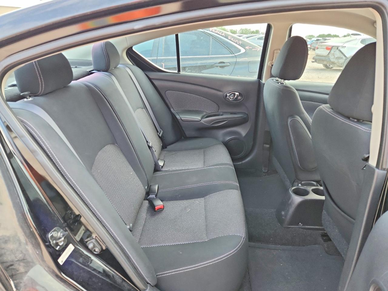 Nissan Versa 1.6 Sv