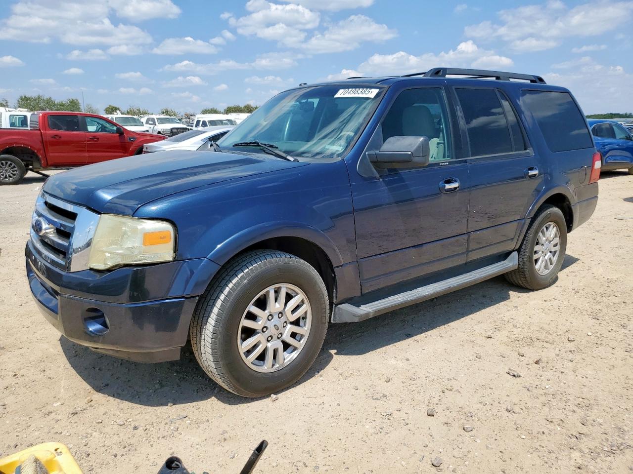 Salvage Ford Expedition Image