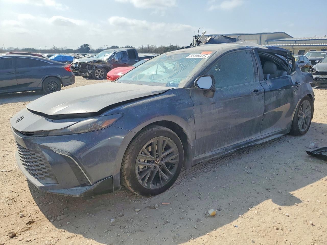 Salvage Toyota Camry Image