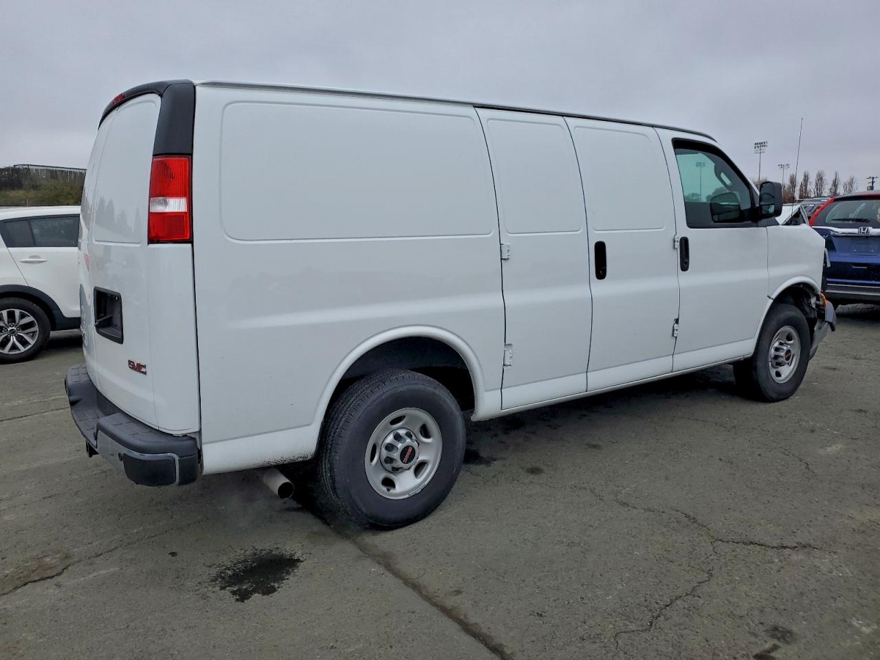 GMC Savana