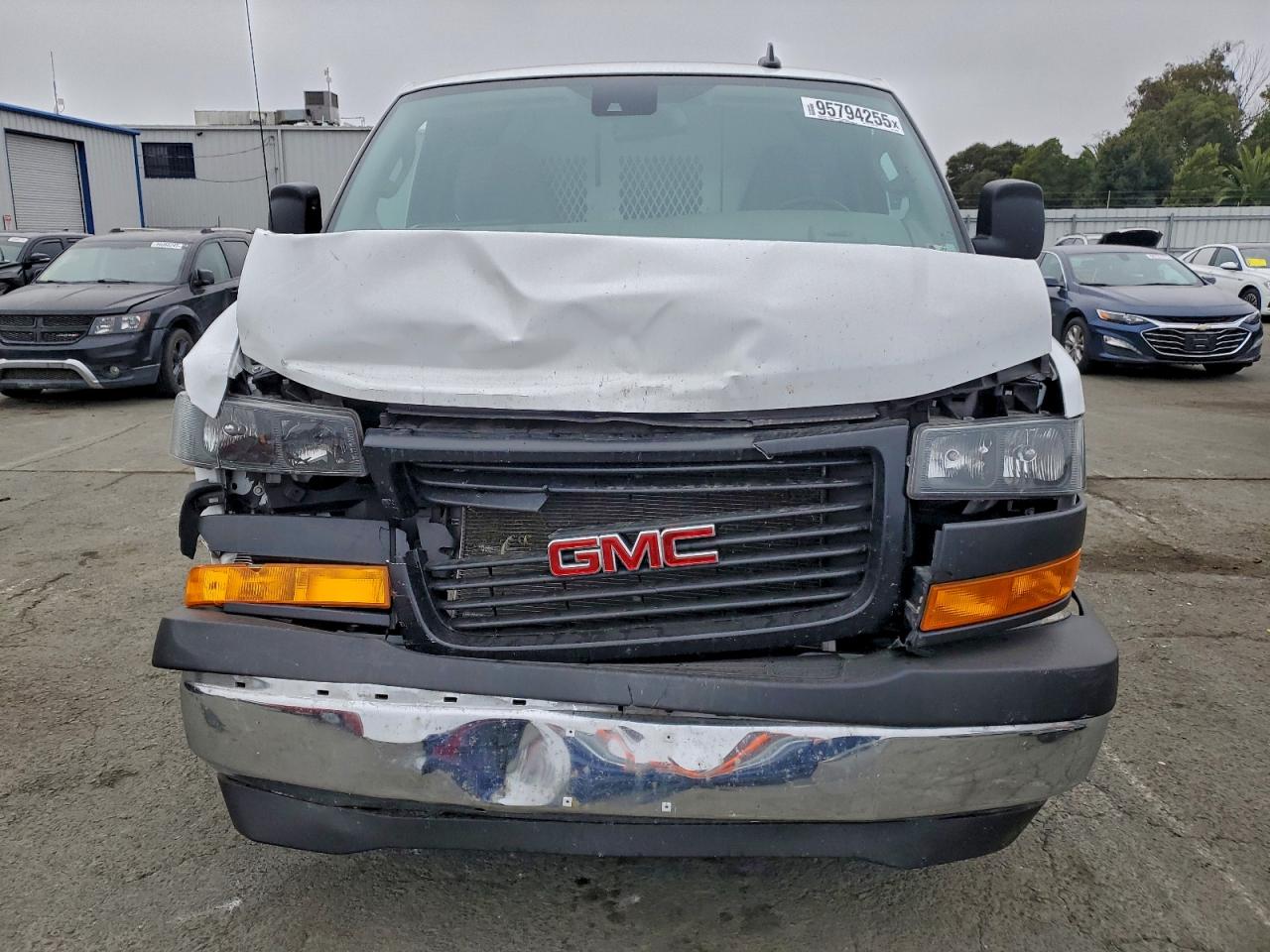 GMC Savana