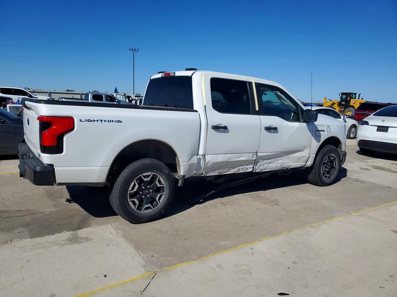 Ford F-150 Lightning Pro