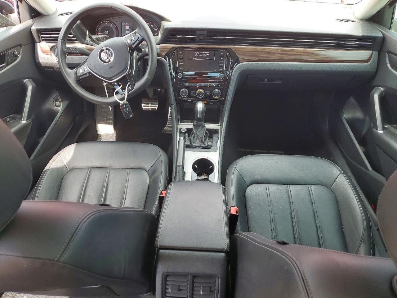 Volkswagen Passat Limited Edition