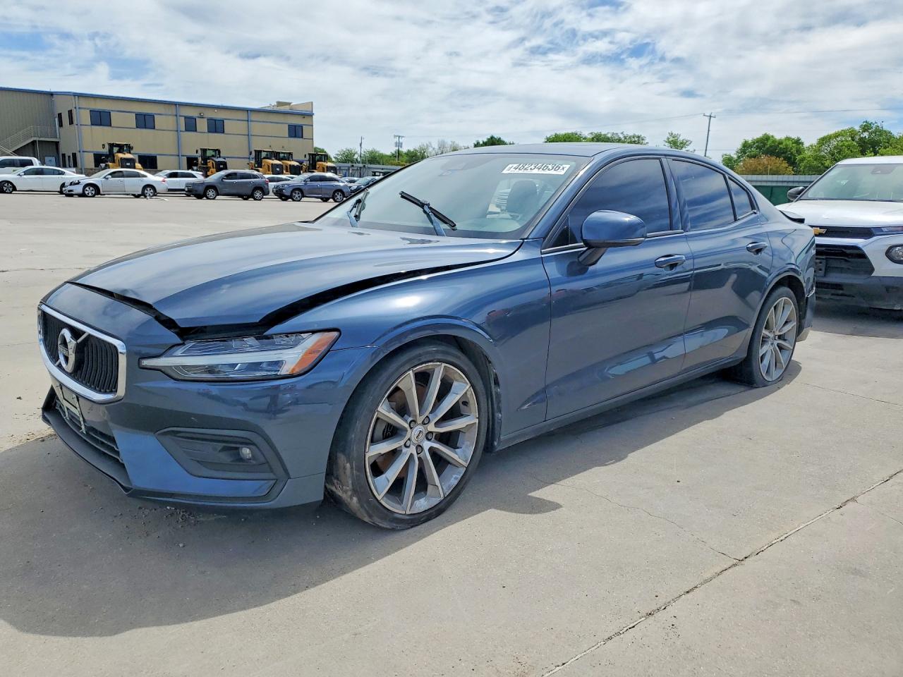 Salvage Volvo S60 Image