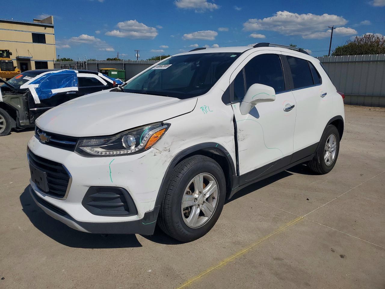 Salvage Chevrolet Trax Image