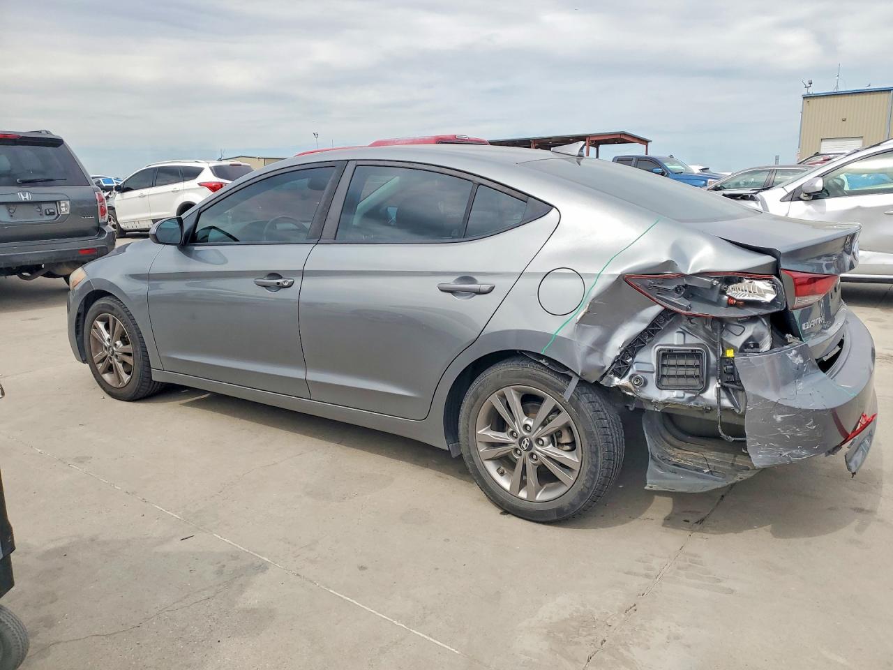 Hyundai ELANTRA Value Edition
