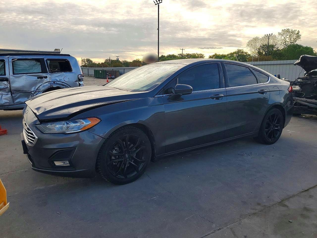 Salvage Ford Fusion Image