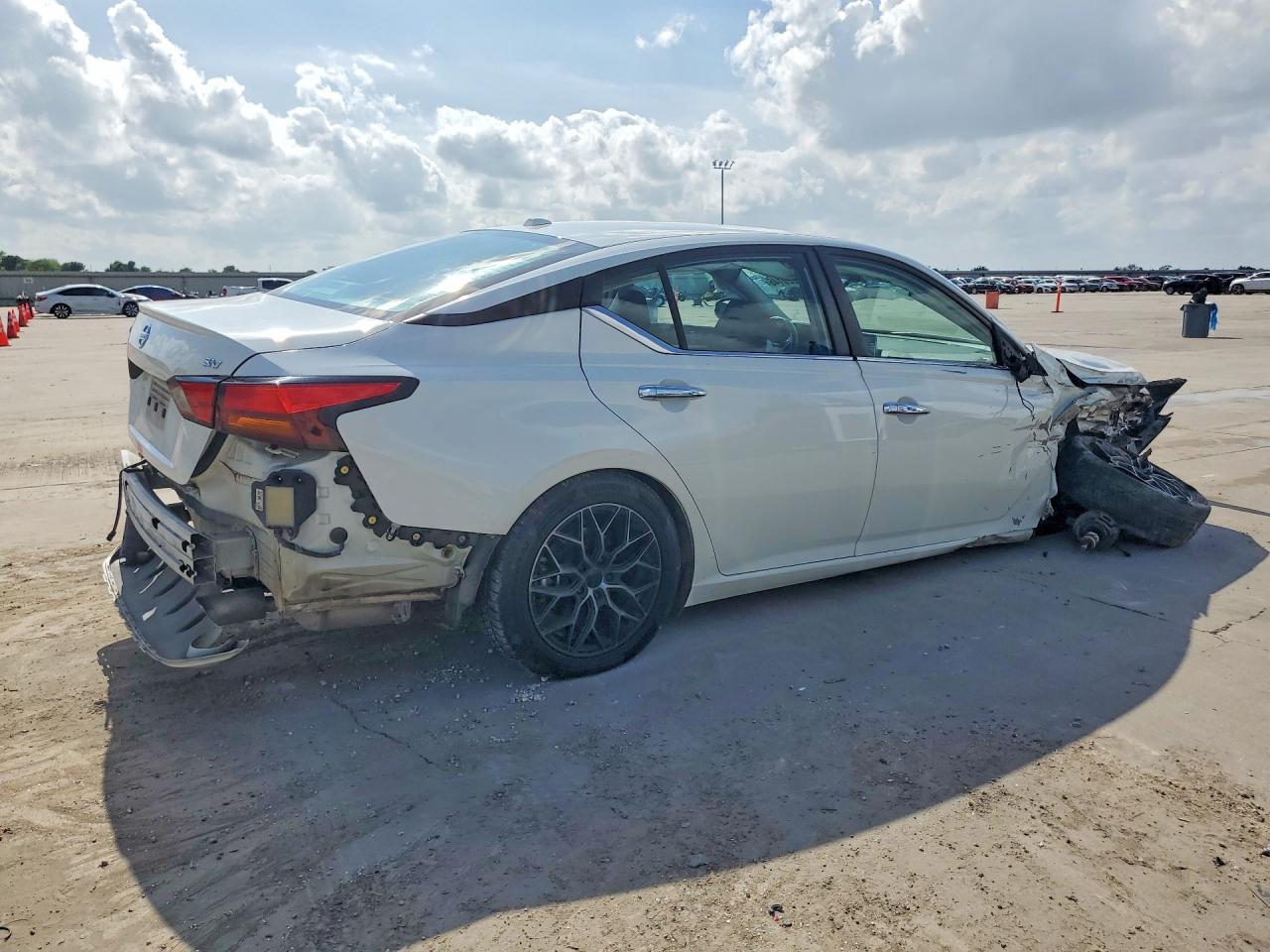 Nissan Altima Sv