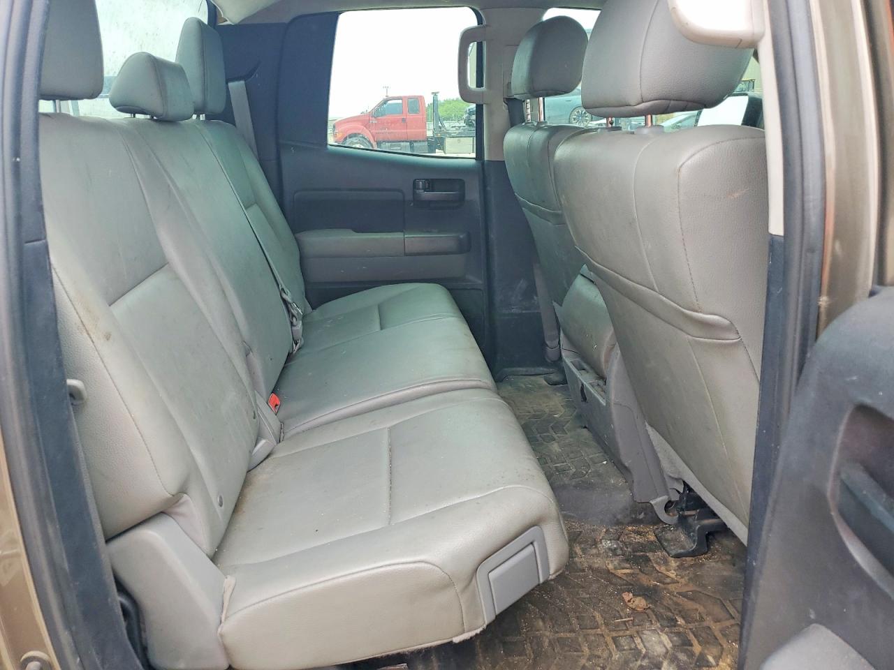Toyota Tundra Double Cab Sr5