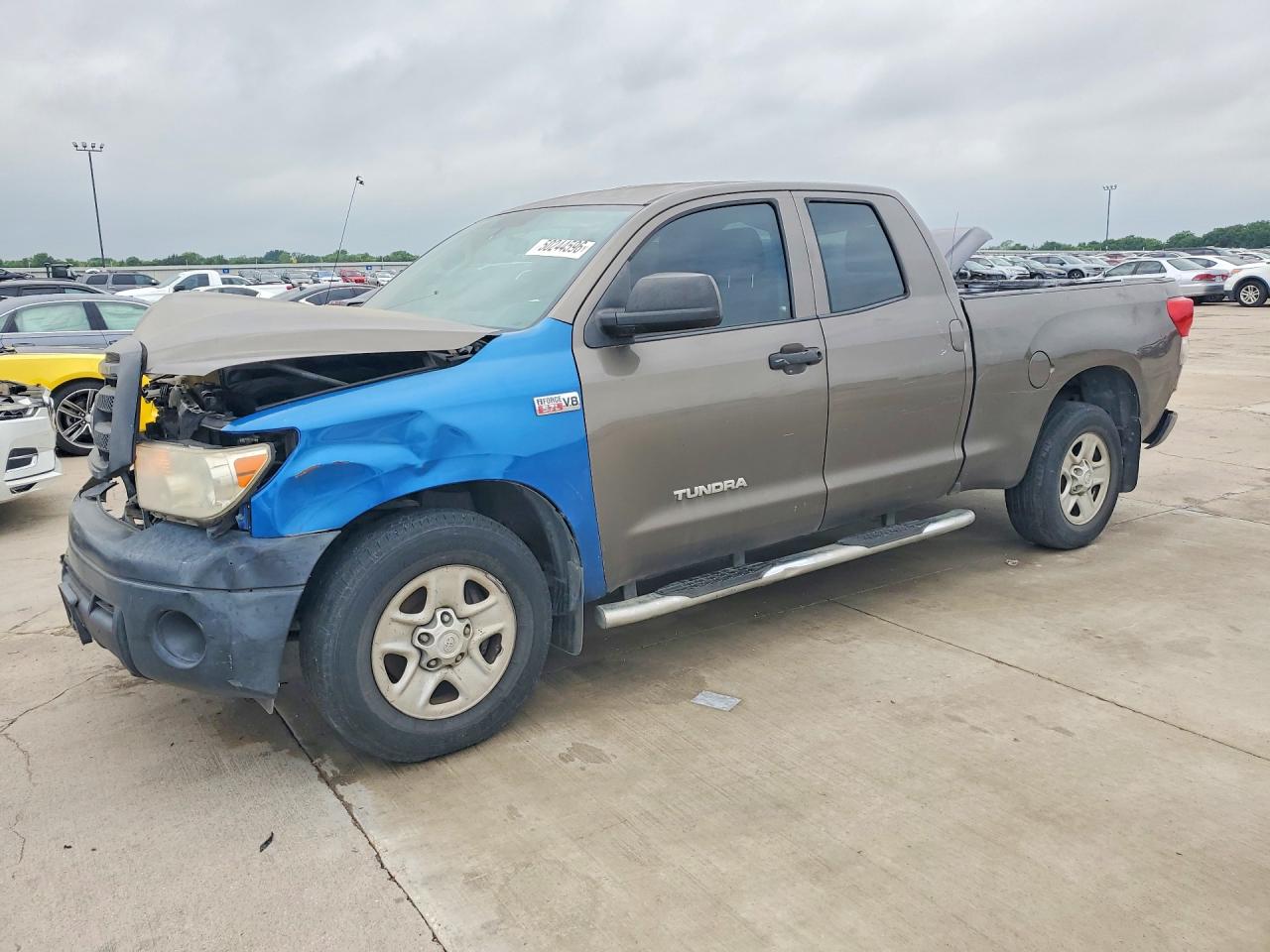Salvage Toyota Tundra Image