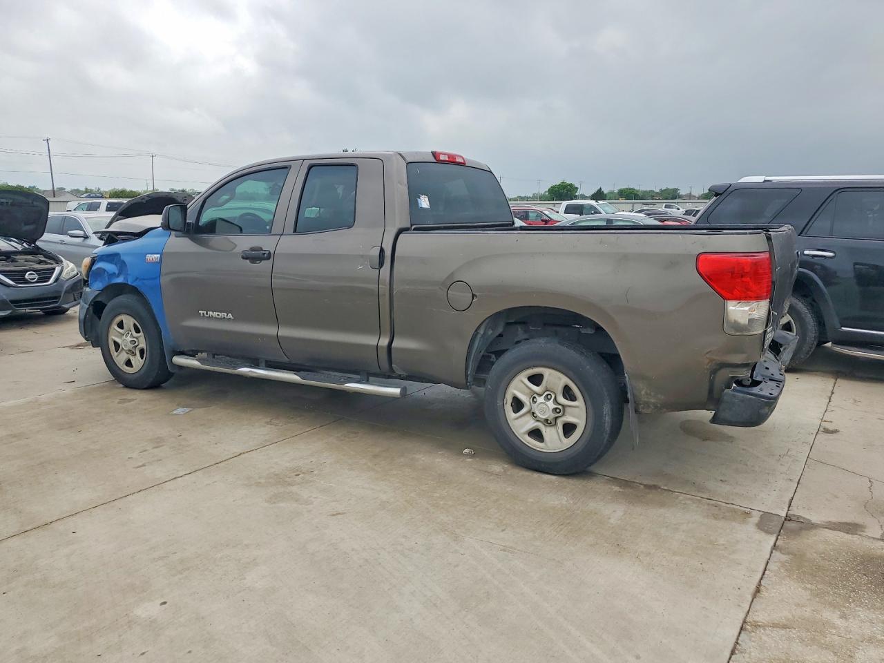 Toyota Tundra Double Cab Sr5
