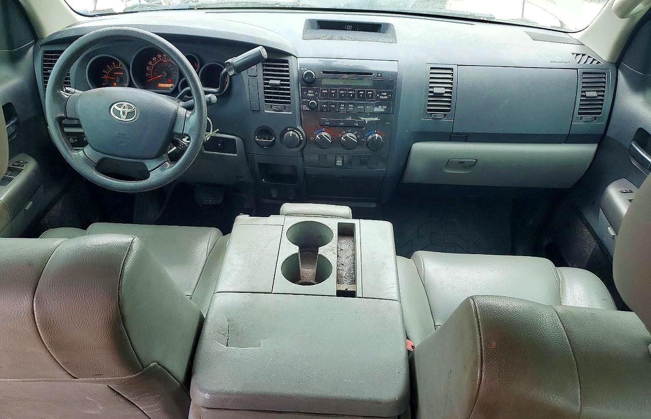 Toyota Tundra Double Cab Sr5